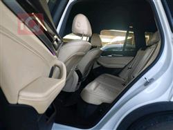 بی ئێم دەبڵیو X3